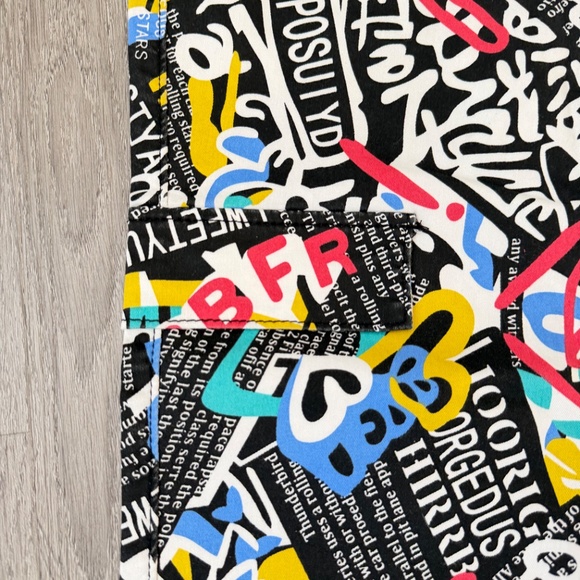 VIP Cargo Pants. - Picture 7 of 16